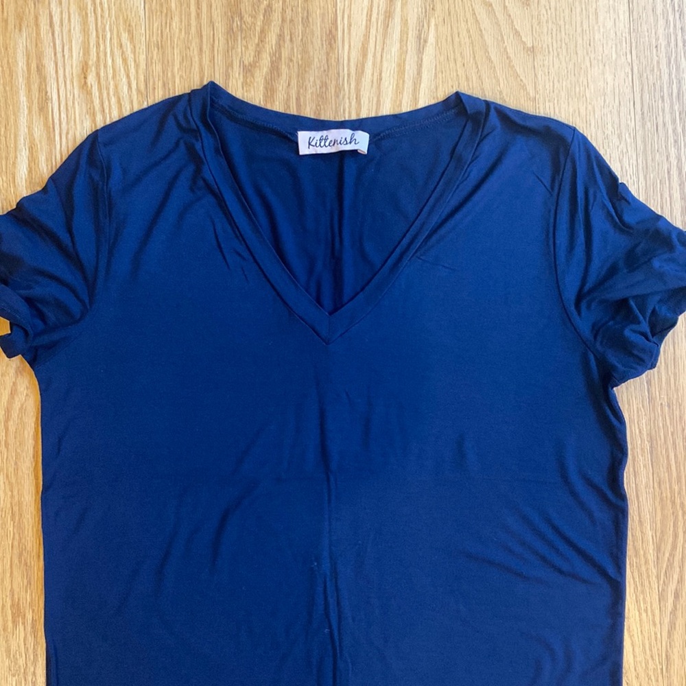 Kittenish v-neck tee
